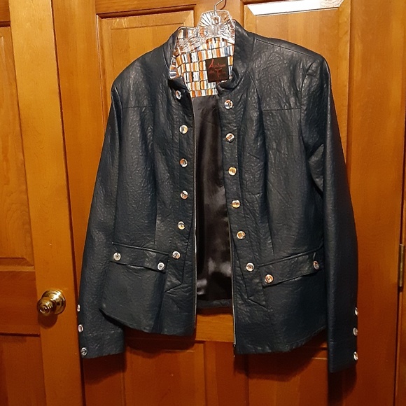 Aventures des Toiles Jacket - Picture 1 of 6